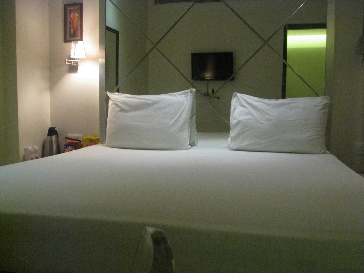 Hotel D'Grand Bareilly Exterior foto